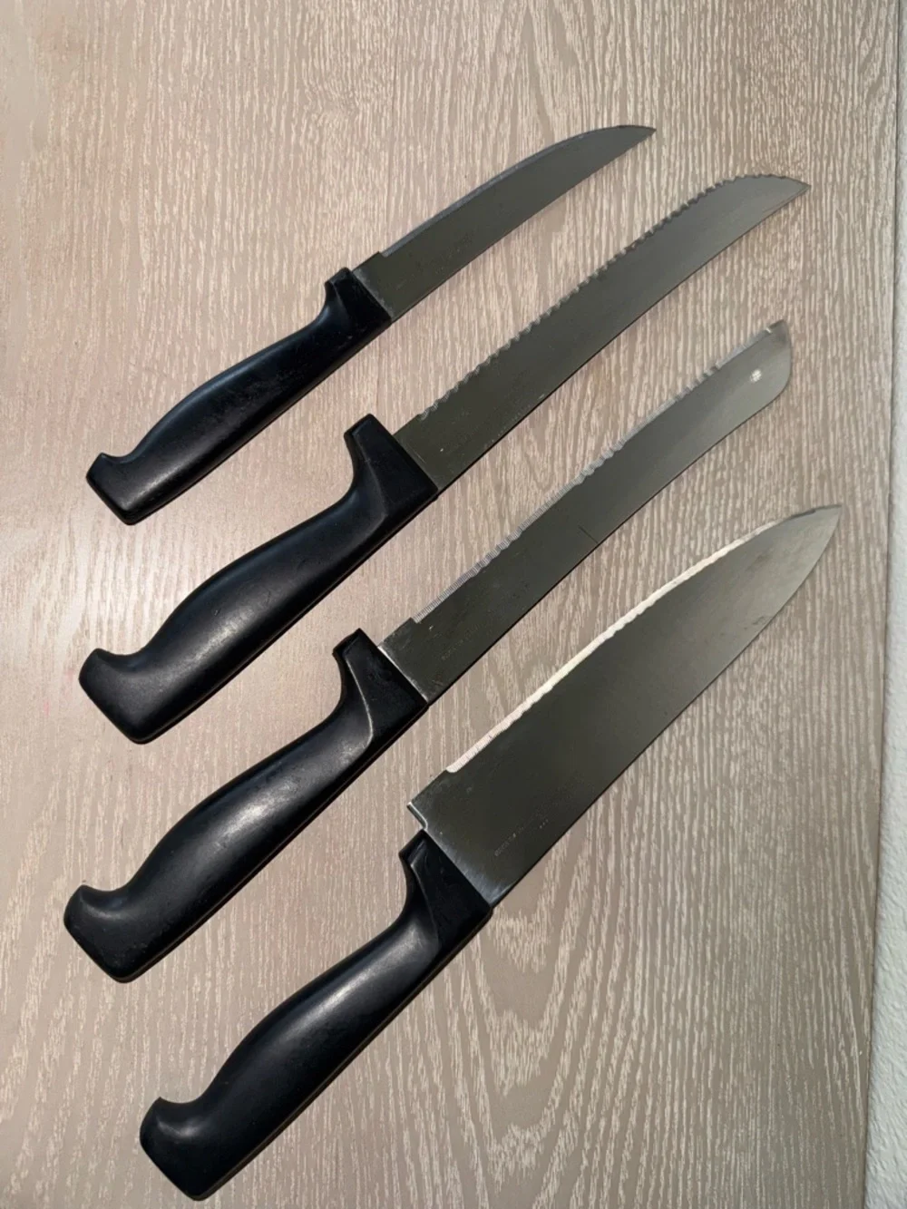 Tri Star knives Set of 4